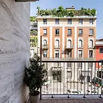 Smart And Central Flat In Porta Venezia By Easylife